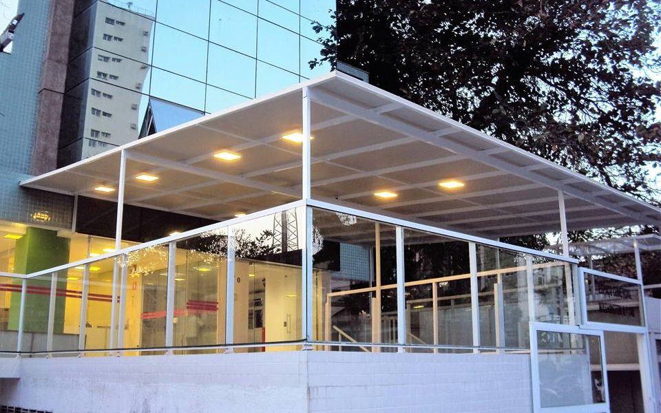 Adeus ao sol e chuva com toldos fixos em Diadema, SP 2