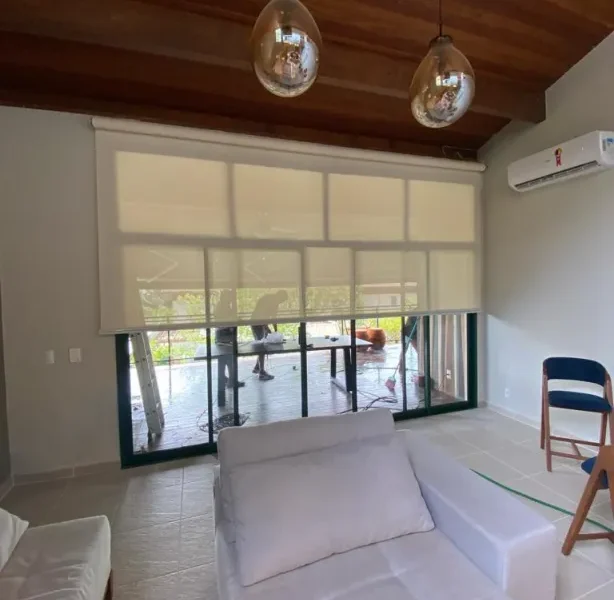 Toldo Cortina em Tela Screen com sistema automatizado em Praia Grande