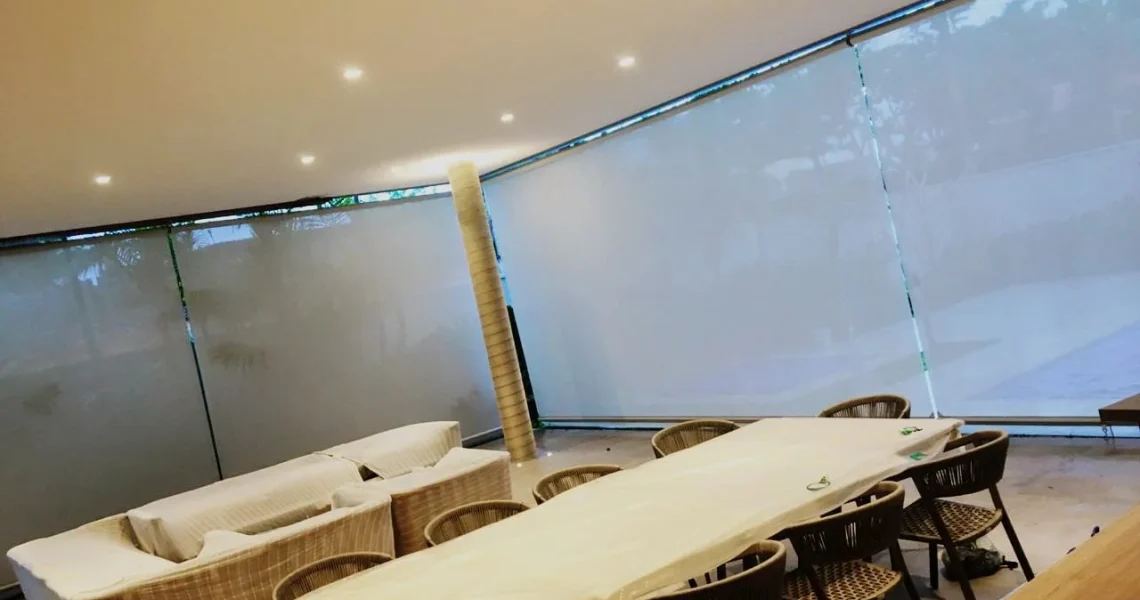 TA-2024toldo-retratil-cortina-translucida em Praia Grande