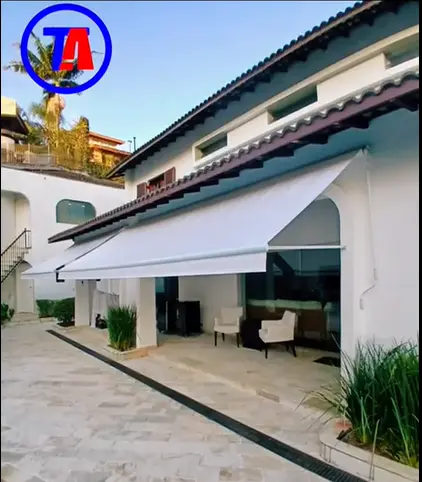 Toldo Cortina com braços em Maresias